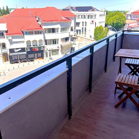 Old Town View- Ultracentral Apartment Targoviste Dış mekan fotoğraf